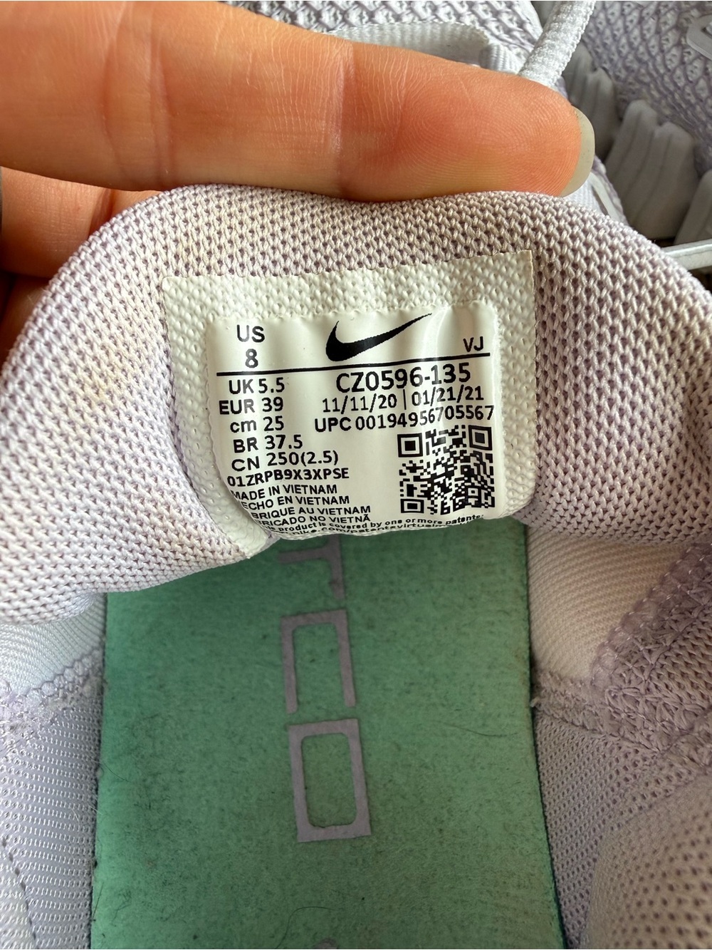 Nike Metcons - Picture 5 of 5